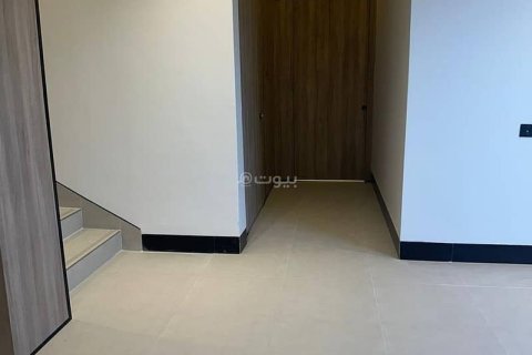 Villa de 5 chambres à Riyadh, Saudi Arabia No. 67354 7