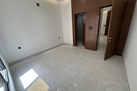 3 bedrooms Apartment in Riyadh, Saudi Arabia No. 61563 8