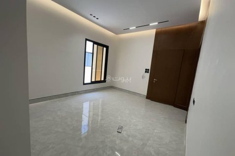 3 bedrooms Apartment in Riyadh, Saudi Arabia No. 61563 11