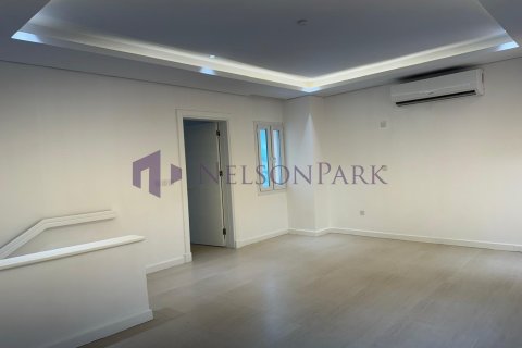 Villa de 5 dormitorios en Doha, Qatar No. 58403 8