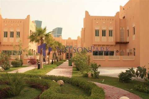 4 bedrooms Villa in Doha, Qatar No. 58373 4