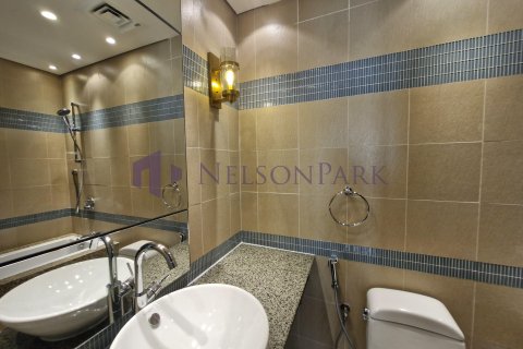 Townhouse de 4 dormitorios en Doha, Qatar No. 58396 16