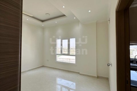 Bâtiment de 1674.8m² à As Sib, Oman No. 53283 4