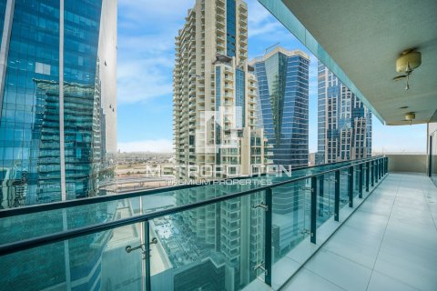 Apartment de 3 dormitorios en Merano Tower, UAE No. 10415