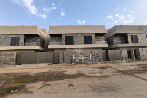 5 bedrooms Villa in Riyadh, Saudi Arabia No. 60019