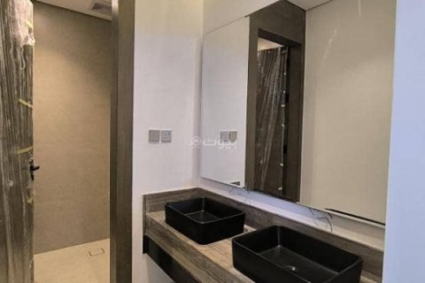Villa de 5 dormitorios en Riyadh, Saudi Arabia No. 60019 24