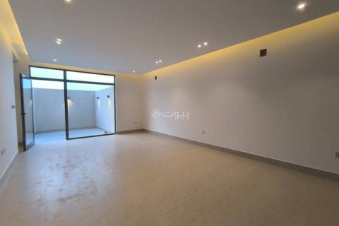 Villa de 5 dormitorios en Riyadh, Saudi Arabia No. 60019 20