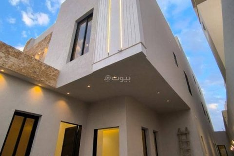 Villa de 5 chambres à Riyadh, Saudi Arabia No. 60021 4