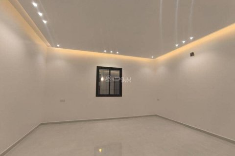 Villa de 5 chambres à Riyadh, Saudi Arabia No. 60021 12