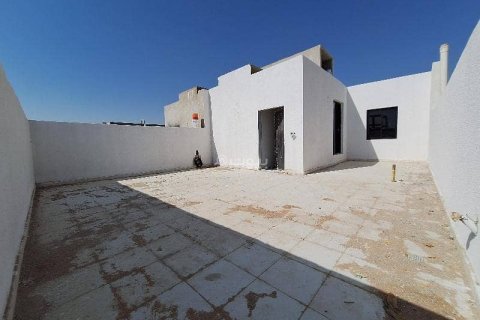 3 bedrooms Apartment in Riyadh, Saudi Arabia No. 60022