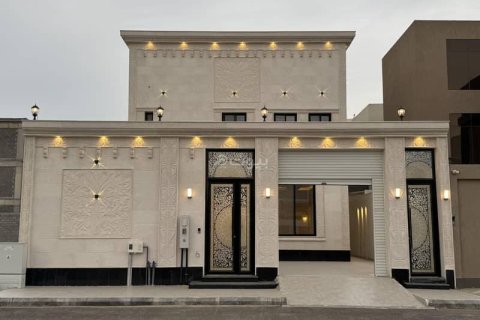 8 bedrooms Villa in Khobar, Saudi Arabia No. 59972