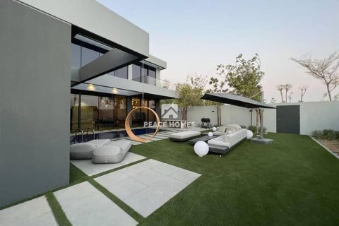 Villa de 4 dormitorios en Tilal City, UAE No. 10847 5