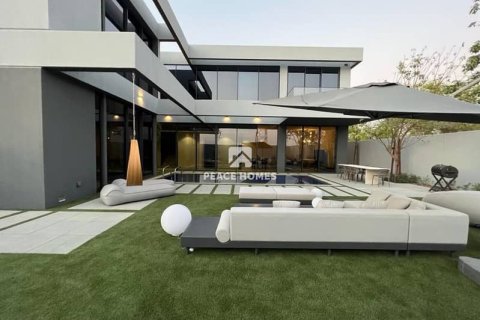 Villa de 4 dormitorios en Tilal City, UAE No. 10847 8