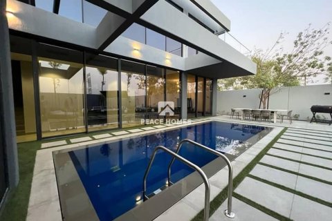 Villa de 4 dormitorios en Tilal City, UAE No. 10847 6