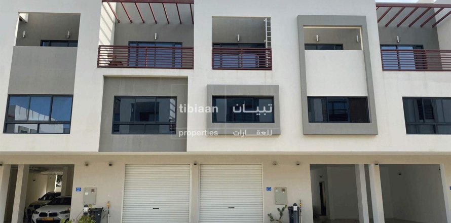 Villa de 5 chambres à As Sib, Oman No. 53359
