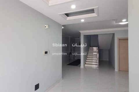 Villa de 6 dormitorios en As Sib, Oman No. 53362 6