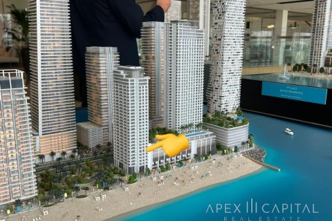 Apartment de 2 dormitorios en EMAAR Beachfront, UAE No. 96888