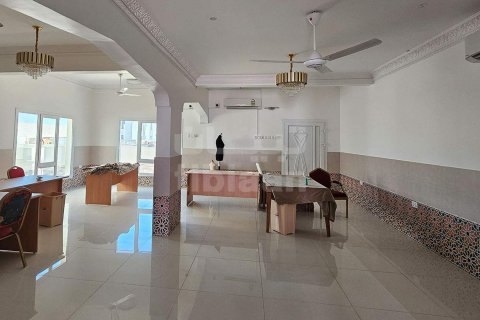 Villa de 5 dormitorios en As Sib, Oman No. 53610 3