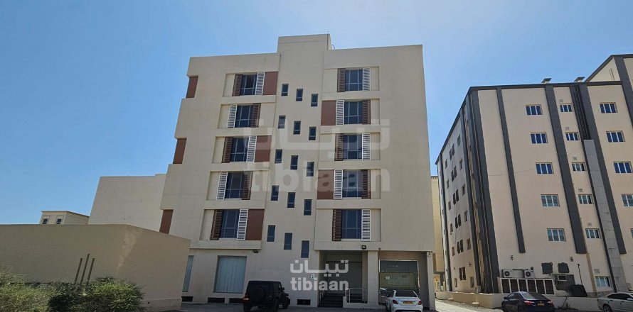 Apartment de 2 dormitorios en As Sib, Oman No. 53609