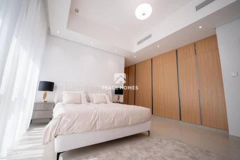 5 bedrooms Villa in Sharjah, UAE No. 12118 14
