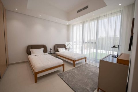 5 bedrooms Villa in Sharjah, UAE No. 12118 10