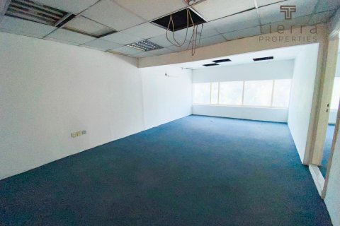 Warehouse de 495.6m² à Al Quoz, UAE No. 19150 8