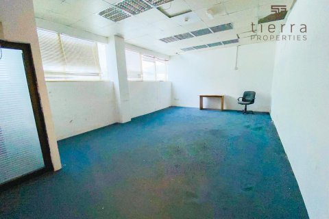 Warehouse de 495.6m² à Al Quoz, UAE No. 19150 11