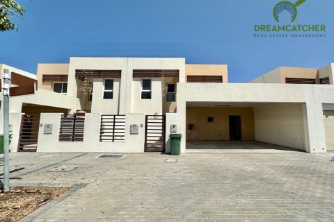 3 غرف نوم تاون هاوس في Mina Al Arab, الإمارات العربية المتحدة رقم 75409