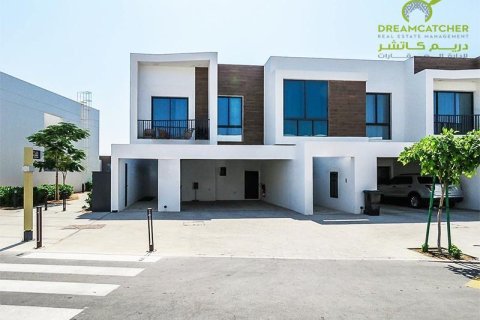 Villa de 3 dormitorios en Mina Al Arab, UAE No. 20156 3