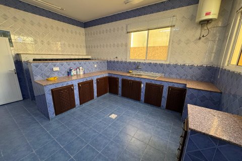 5 bedrooms Villa in Muscat, Oman No. 62737 5