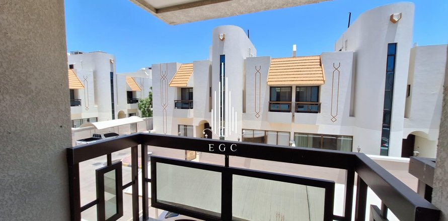 Villa de 4 chambres à Al Dhafrah, UAE No. 29187