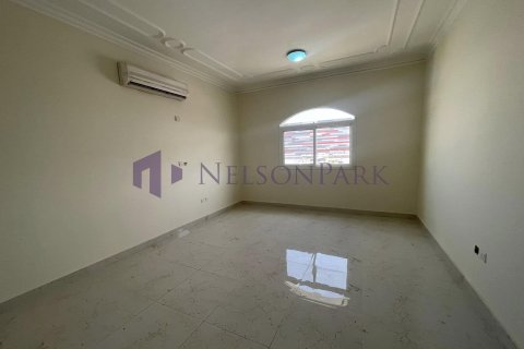 Villa de 4 chambres à Doha, Qatar No. 57444 16