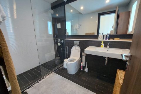 2 bedrooms Apartment in Manama, Bahrain No. 59519 6