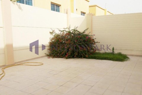 Villa de 4 chambres à Doha, Qatar No. 57481 16
