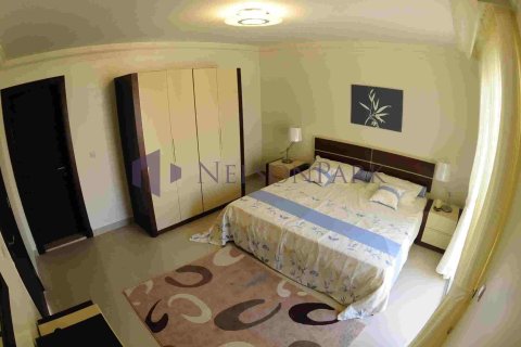 Villa de 4 chambres à Doha, Qatar No. 57481 11