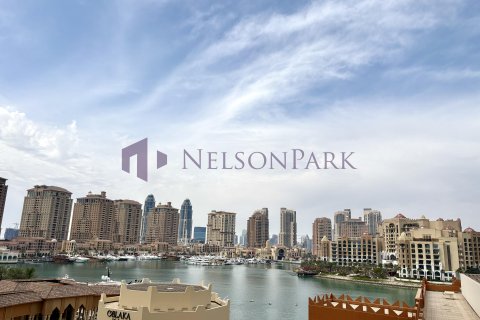 2 bedrooms Townhouse in Doha, Qatar No. 57940