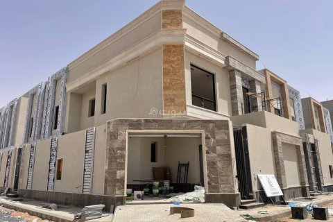 5 bedrooms Villa in Riyadh, Saudi Arabia No. 67353