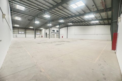2322.6m² Warehouse in Jebel Ali, UAE No. 47652