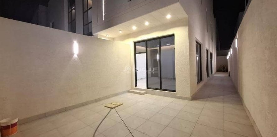 Apartment de 5 dormitorios en Riyadh, Saudi Arabia No. 61690