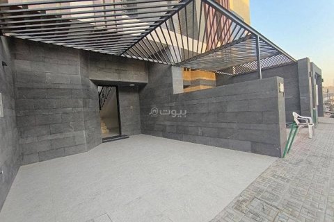 Квартира с 3 спальнями в Эр-Рияд, Саудовская Аравия №61691 3