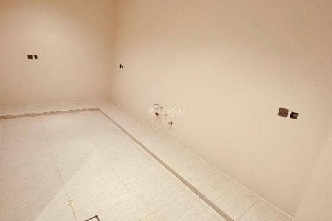 Villa de 5 dormitorios en Riyadh, Saudi Arabia No. 99662 12