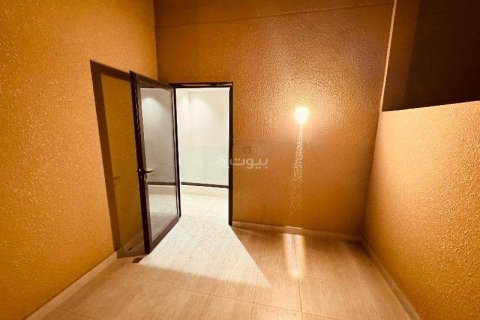 Villa de 5 dormitorios en Riyadh, Saudi Arabia No. 99662 20