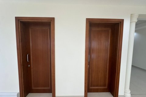 Office de en Bawshar, Oman No. 98800 6