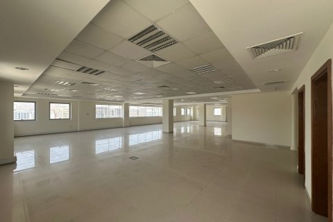 Office de en Bawshar, Oman No. 98800 5