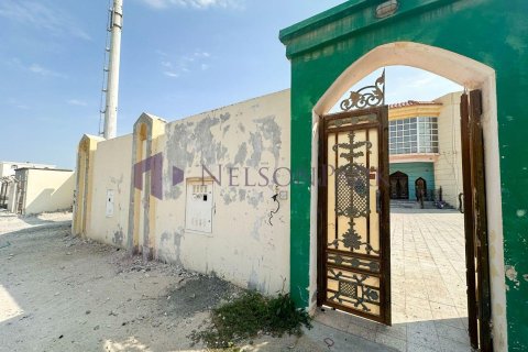 Villa de 8 chambres à Doha, Qatar No. 60801 10