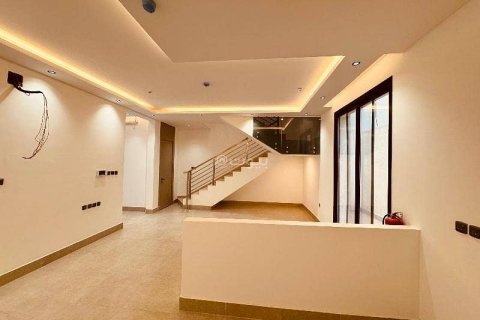 4 bedrooms Apartment in Riyadh, Saudi Arabia No. 60470 3