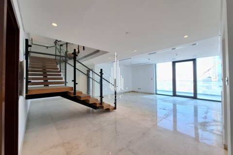 4 غرف نوم منزل ذو طابقين في Tourist Club Area, الإمارات العربية المتحدة رقم 37435 3