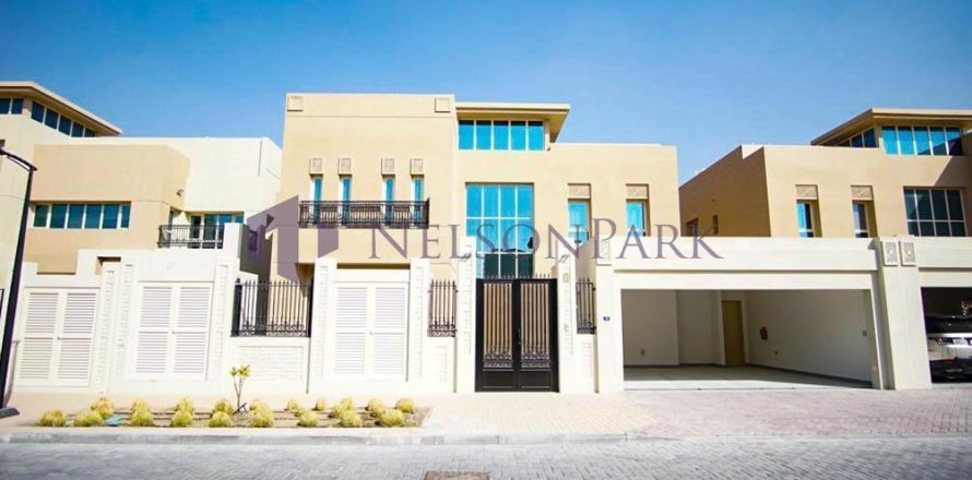 4 غرف نوم فيلا في الدوحة, Qatar رقم 58305