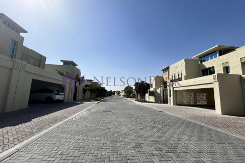 4 غرف نوم فيلا في الدوحة, Qatar رقم 58305 19