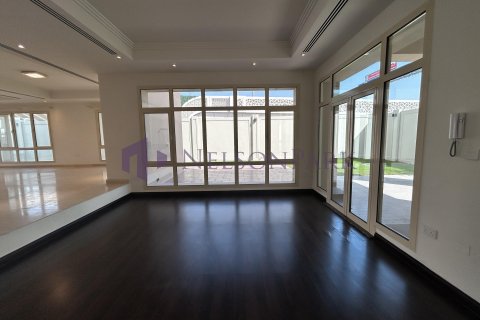 4 غرف نوم فيلا في الدوحة, Qatar رقم 58305 7